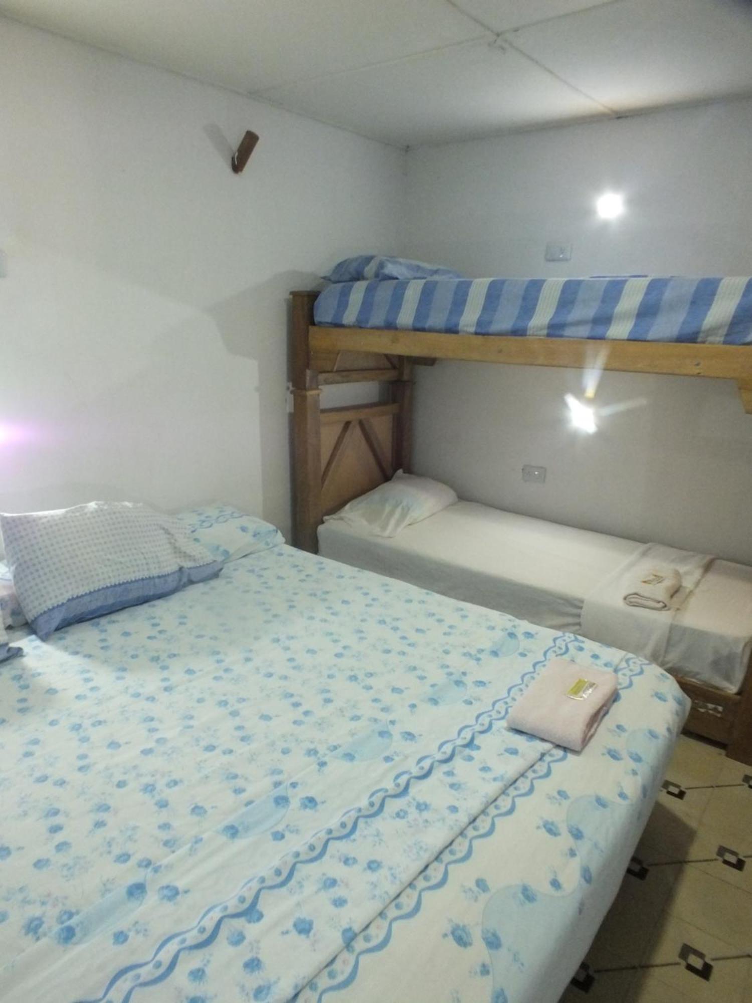 בארנקווילה Hotel Malecon Del Rio מראה חיצוני תמונה