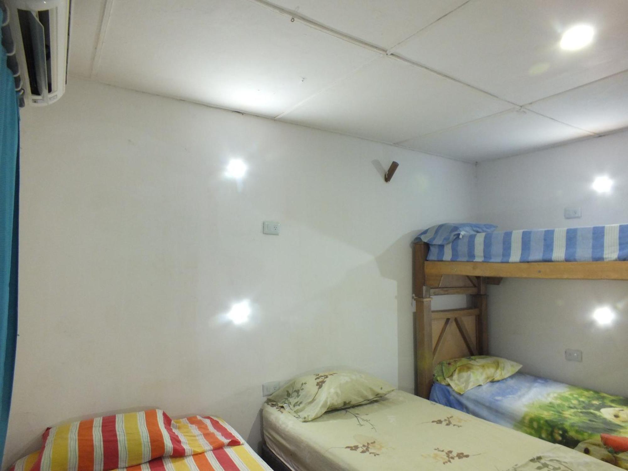 בארנקווילה Hotel Malecon Del Rio מראה חיצוני תמונה
